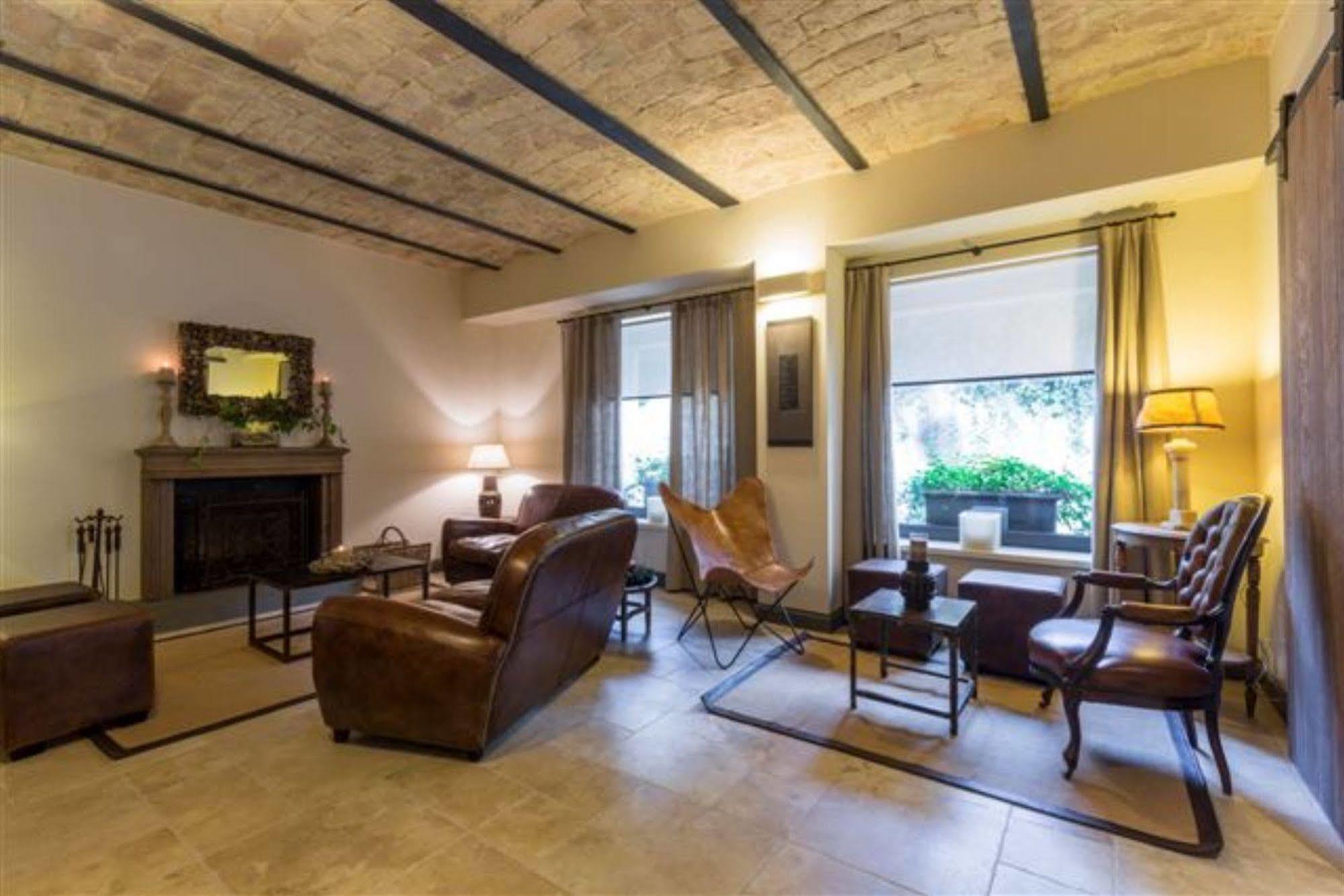Hotel 900 جوليانوفا المظهر الخارجي الصورة